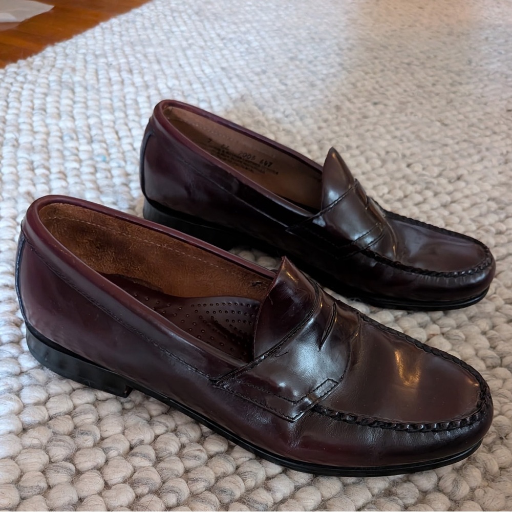 Vintage bass weejun loafers